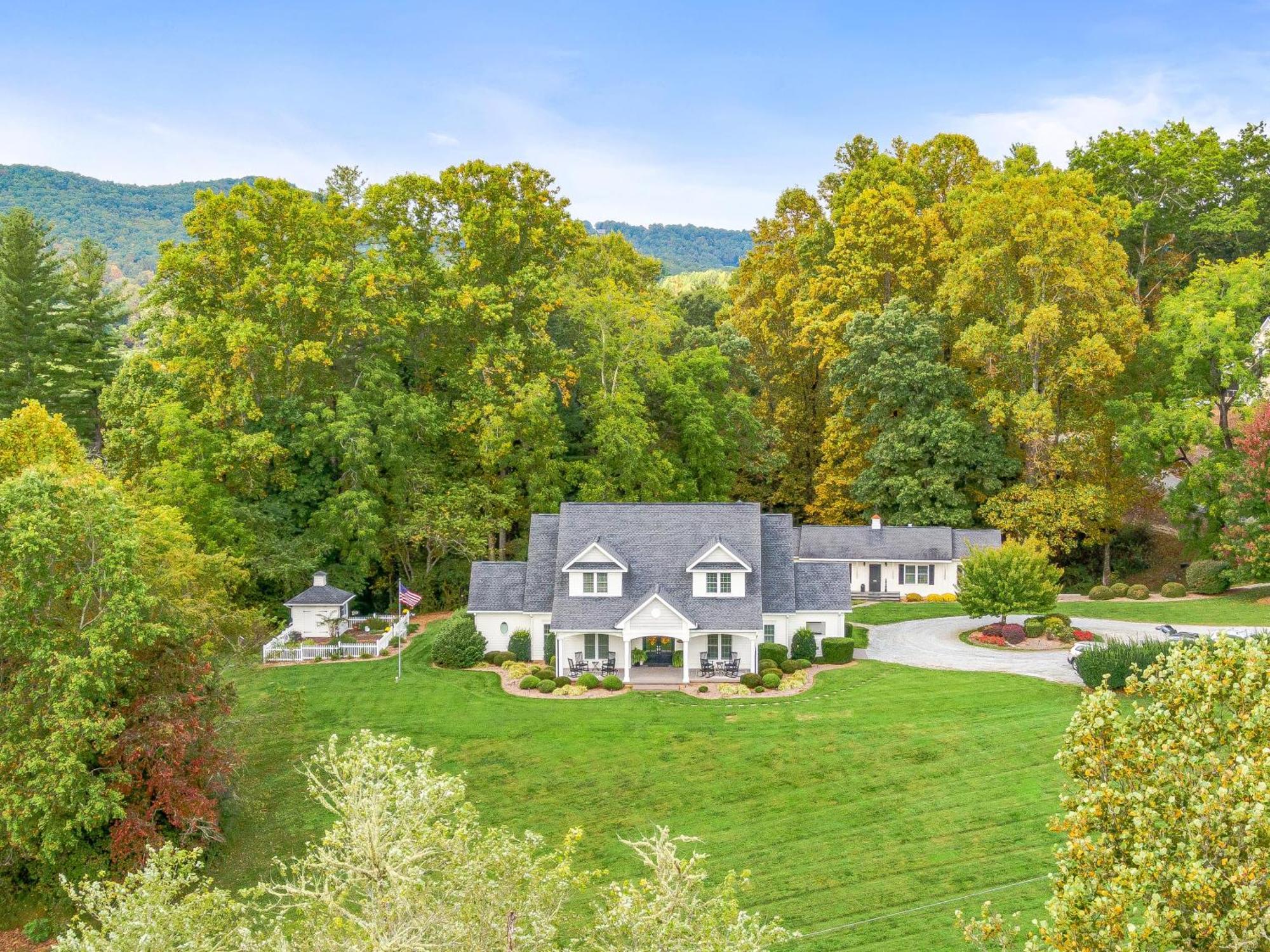 Bed & Breakfast On Tiffany Hill Mills River Extérieur photo